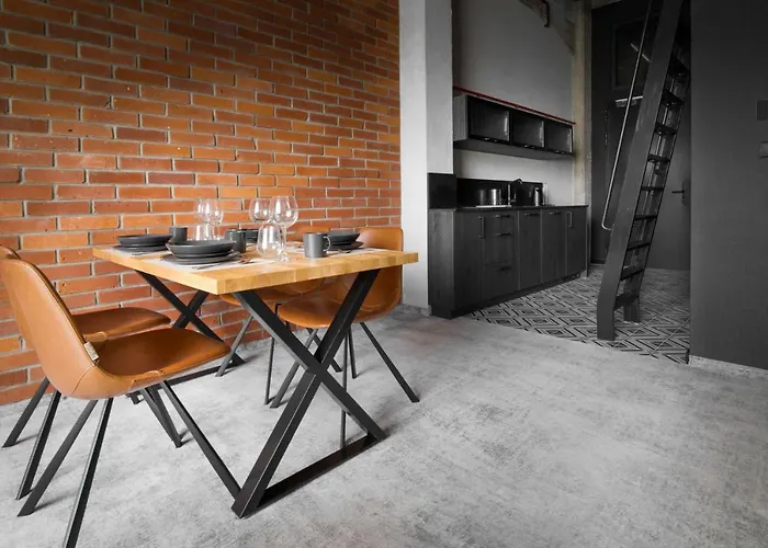 Aparthotel Montownia Lofts & Experience Gdansk
