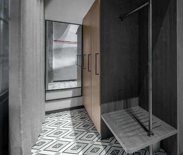 Montownia Lofts & Experience Aparthotel