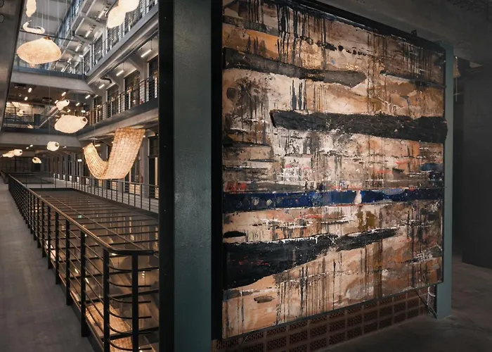 Montownia Lofts & Experience Aparthotel