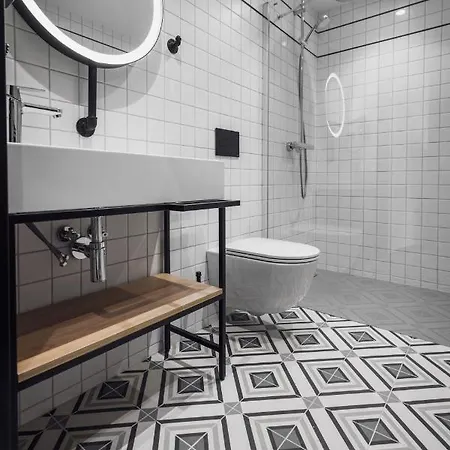 Montownia Lofts & Experience Aparthotel Danzica