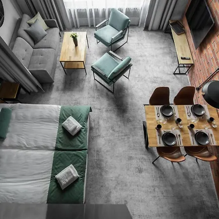Aparthotel Montownia Lofts & Experience 4*