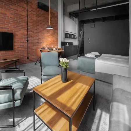 Montownia Lofts & Experience شقة فندقية