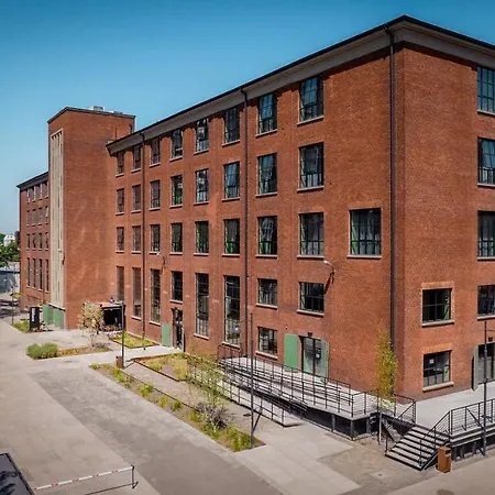 Montownia Lofts & Experience