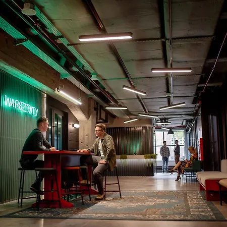 Montownia Lofts & Experience Apart Otel Gdansk