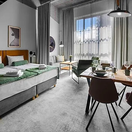 Montownia Lofts & Experience