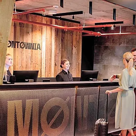 Montownia Lofts & Experience