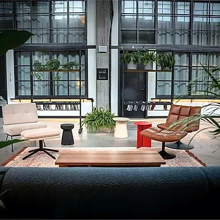 Montownia Lofts & Experience