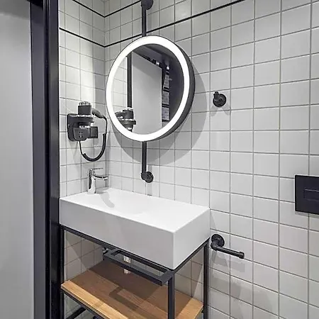 Montownia Lofts & Experience Aparthotel 4*