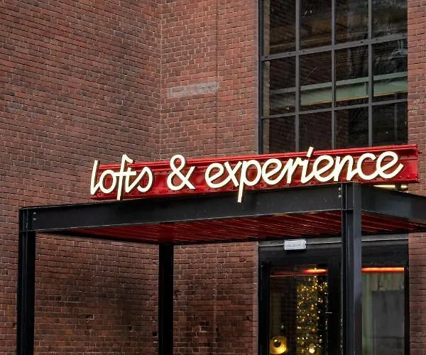 Aparthotel Montownia Lofts & Experience 4*