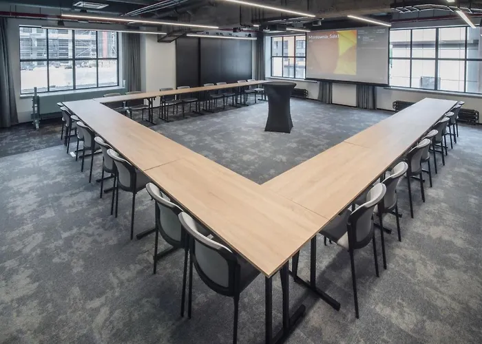 Montownia Lofts&experience Hotel apartamentowy Gdańsk