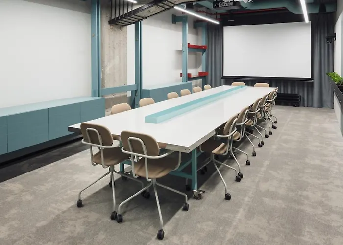 Apart-hotel Montownia Lofts & Experience