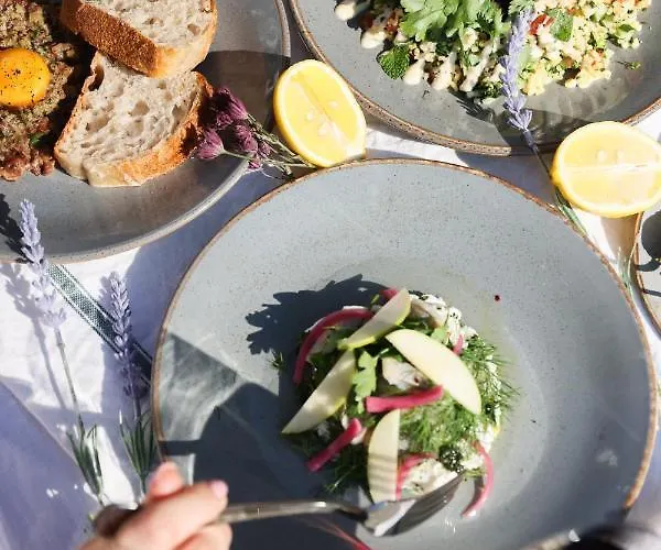 Montownia Lofts&experience 4*