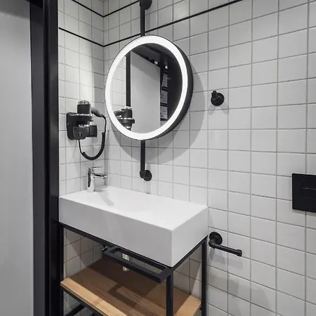 Montownia Lofts & Experience