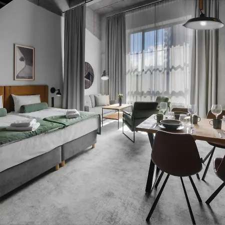 Montownia Lofts & Experience